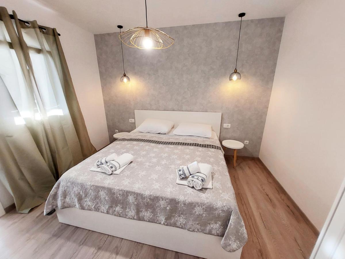 Luxury Sea View Apartment เยเซนิเซ ภายนอก รูปภาพ