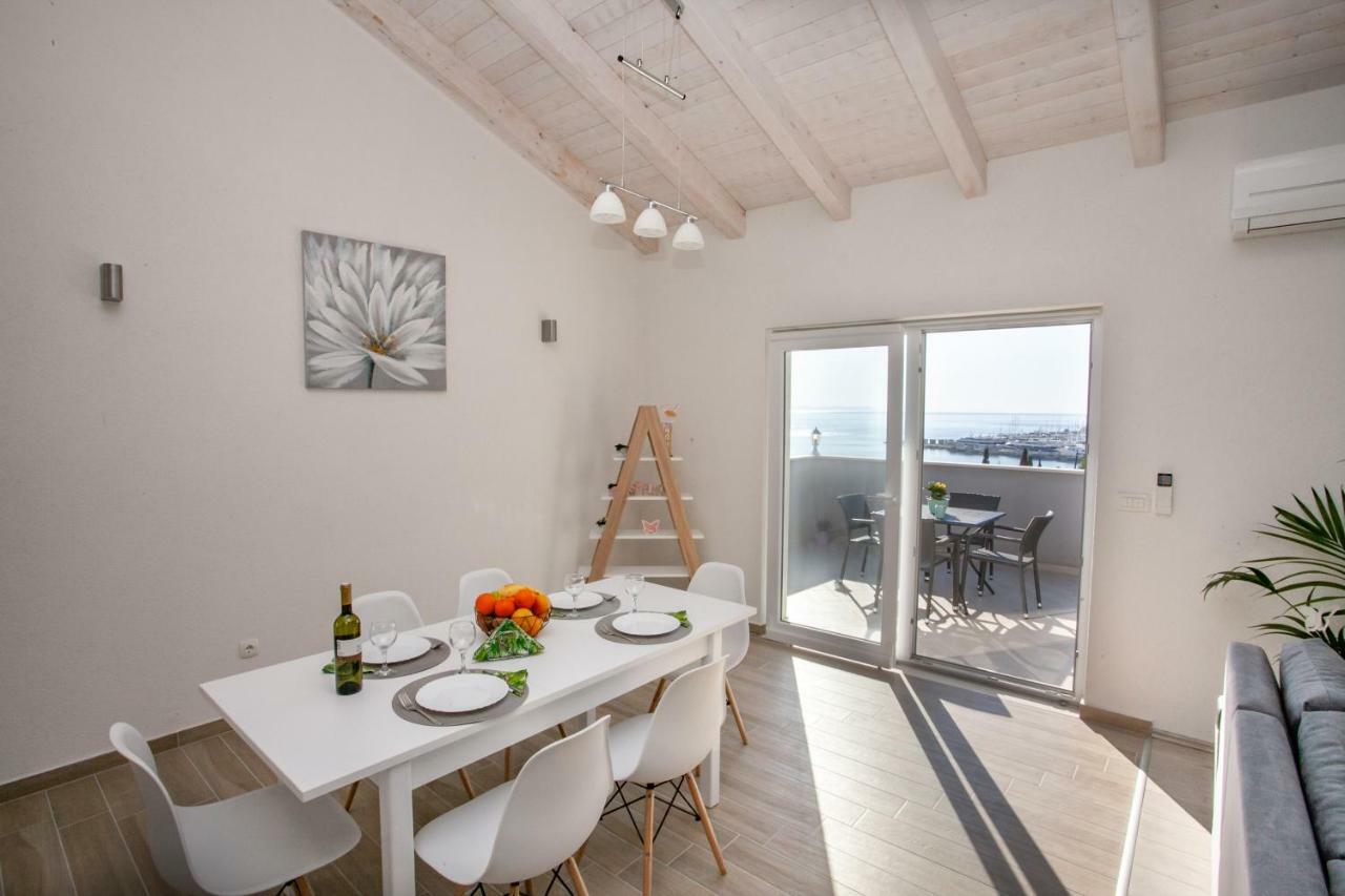 Luxury Sea View Apartment เยเซนิเซ ภายนอก รูปภาพ